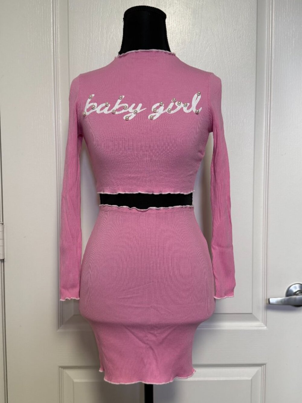 HOTTIE Baby Girl Pink Ribbed Pearl Matching Skirt Set Y2K Coquette Size M